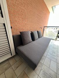 Divano ikea 3 posti + cuscini