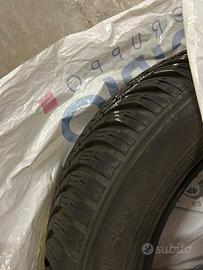 Gomme termiche 225/60 R18 104v