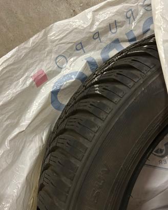 Gomme termiche 225/60 R18 104v