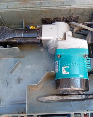 Makita martello 