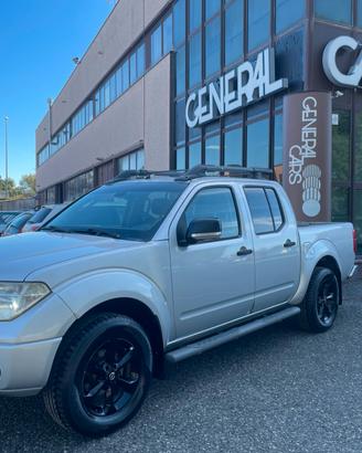 Nissan Navara 2.5 dCi 4 porte Double Cab LE CAMBIO
