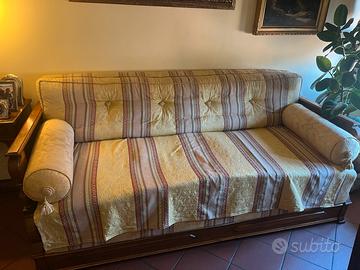 Divano modello ottomana fine ‘800