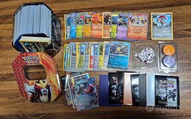 Scatola piena di card Pokemon + Rare + accessori
