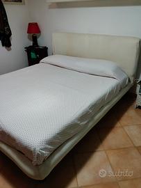 Set Letto e comodino 
