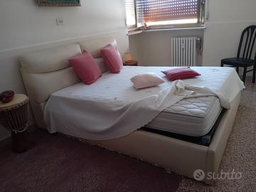 Letto matrimoniale contenitore