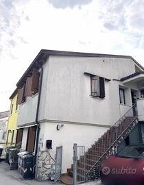 Immobile in asta di 143 m² con 3 locali a Bolzano 