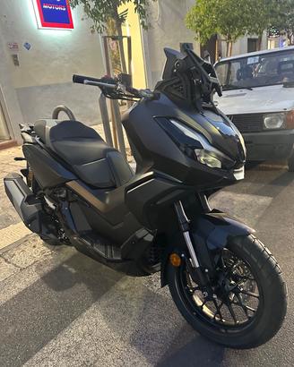 Honda ADV 350 PRONTA IN HFP MOTORS MONOPOLI