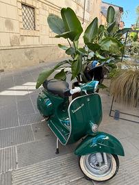 Vespa 50 lusso