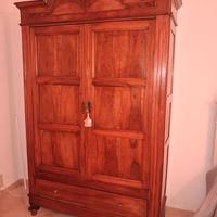 armadio in noce