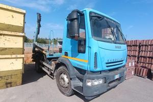 eurocargo iveco con scarrabile