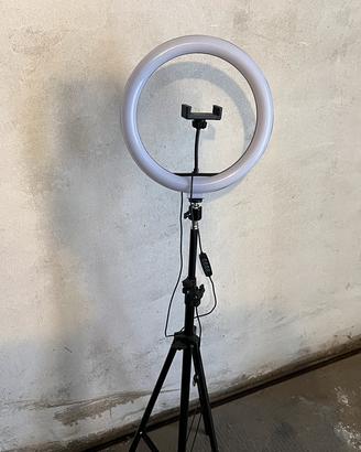 Ring Light con treppiede e supporto telefono