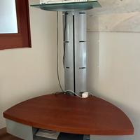 Mobile TV modello Bridge di Cattelan