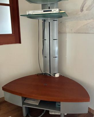 Mobile TV modello Bridge di Cattelan