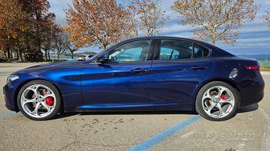 Alfa Romeo Giulia 2.2 150 cv auto