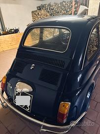 Fiat 500 d’epoca blu
