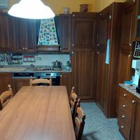 cucina completa di elettrodomestici