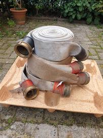 Manichette UNI 70 . Idranti