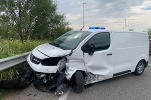 OPEL VIVARO INCIDENTATO
