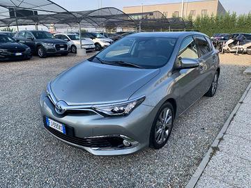 TOYOTA Auris 1.8 Hybrid Lounge *MOTORE KO*