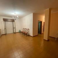 Appartamento in via Enrico medi rif.0639