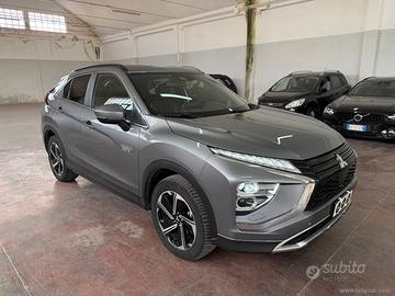 MITSUBISHI Eclipse C. 2.4 4WD PHEV InstyleSDA Pack