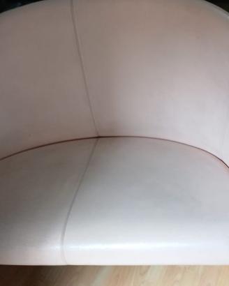 Poltroncina rosa ecopelle