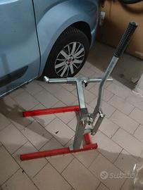 Cavalletto Moto anteriore alzacanotto Omcrop nuovo