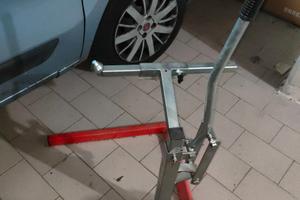 Cavalletto Moto anteriore alzacanotto Omcrop nuovo