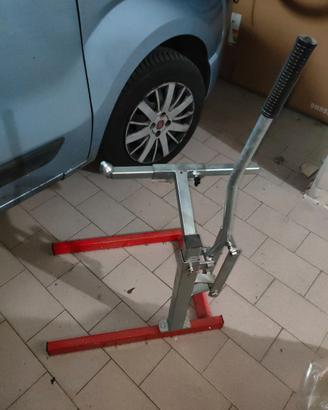 Cavalletto Moto anteriore alzacanotto Omcrop nuovo