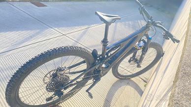 BICI E BIKE TURBO LEVO SL SOECIALIZED TAGLIA M