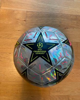 Pallone Adidas Uefa Champions League 2024/2025