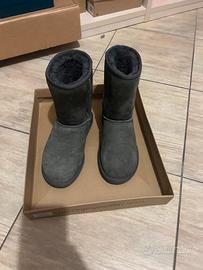 Ugg scarponcino