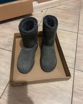 Ugg scarponcino