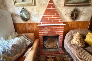 CASA INDIPENDENTE A PIETRASTORNINA