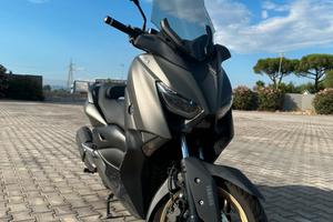 Yamaha XMAX 300 Tech Max