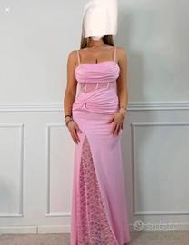 Abito lungo rosa confetto con pizzo da cerimonia