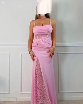 Abito lungo rosa confetto con pizzo da cerimonia