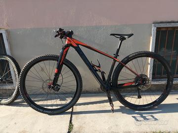 Bici carbonio Cube MTB 