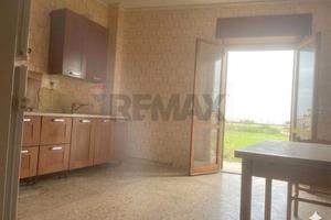 Appartamento con Due Posti Auto Crispano