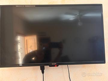 Tv graetz 32 pollici con accessori