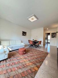 Appartamento di 94 m² con 3 locali e box auto a Ab
