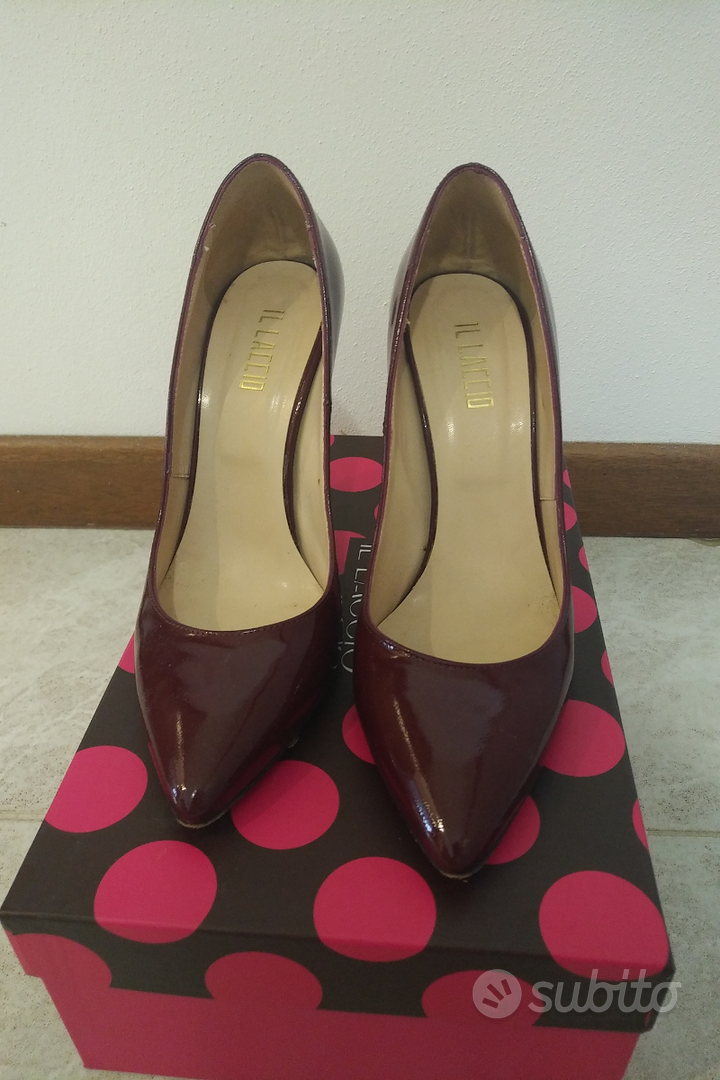 Il Laccio scarpe con tacco bordeaux Abbigliamento e Accessori