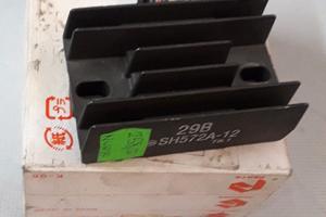 regolatore corrente SUZUKI MARAUDER GN TU 125 250