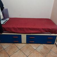 letto con cassettoni più materasso.