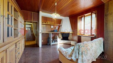 Casa Indipendente Gallicano [UM47GBVRG]