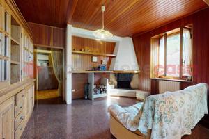 Casa Indipendente Gallicano [UM47GBVRG]