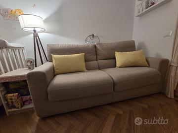 Divano letto Poltronesofà con chaise longue + pouf