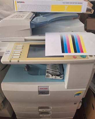 Multifunzione laser a colori A3