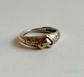 Anello con cuoricino color argento stile romantico
