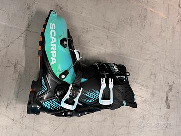 Scarponi sci alpinismo